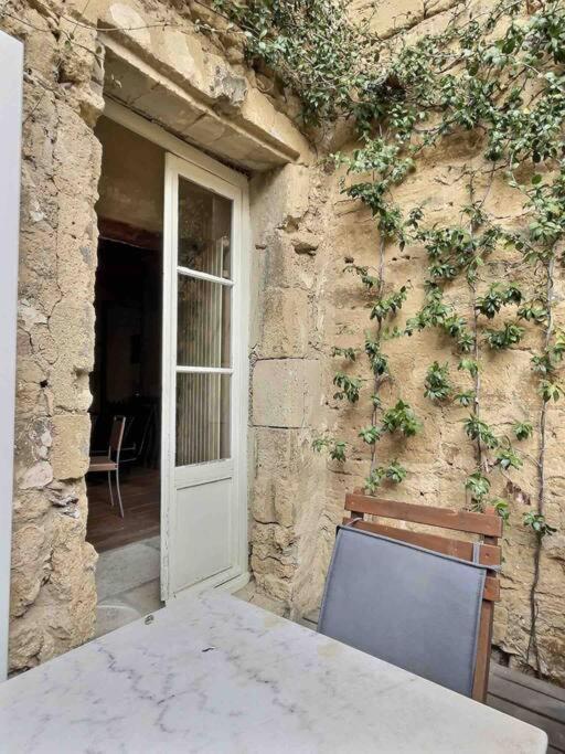 Chez Lydia - Loft Cosy, Depart Canoe A Pied, Proche Pont-Du-Gard Et Uzes Remoulins Exterior photo